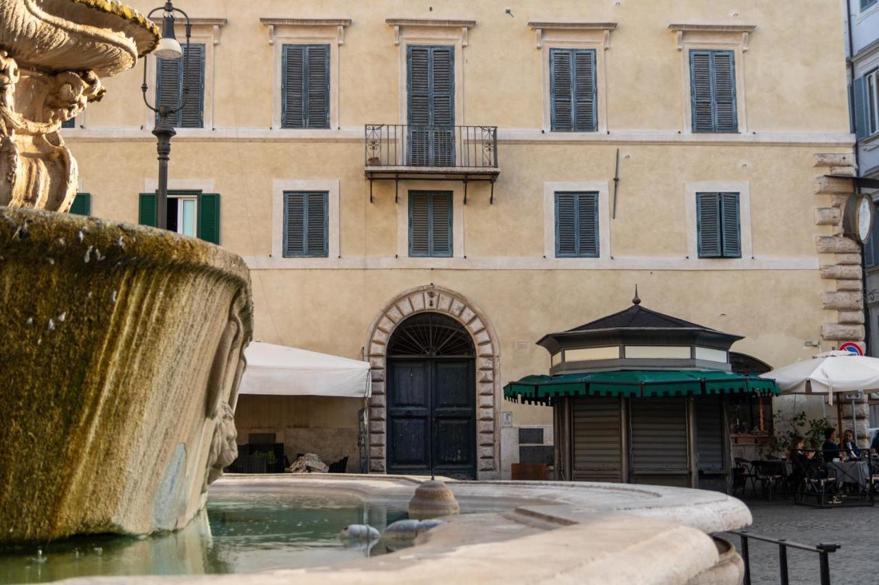 Casa Cristina In Piazza Farnese Apartment โรม ภายนอก รูปภาพ